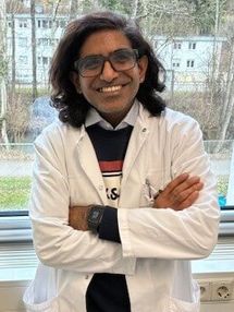 Dr. medic. Vijay Ailawadhi